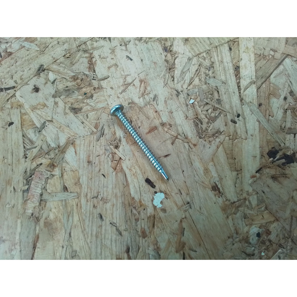 VIS AUTOPERCEUSE TETE BOMBEE